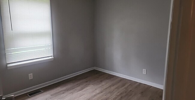 Building Photo - 939 Clay St