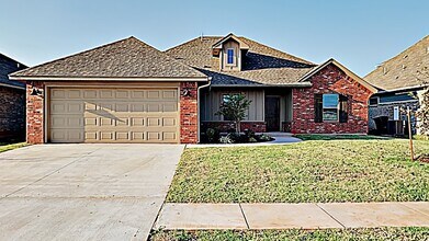 Building Photo - Beautiful 4 Bedroom Home in Mustang Schools!