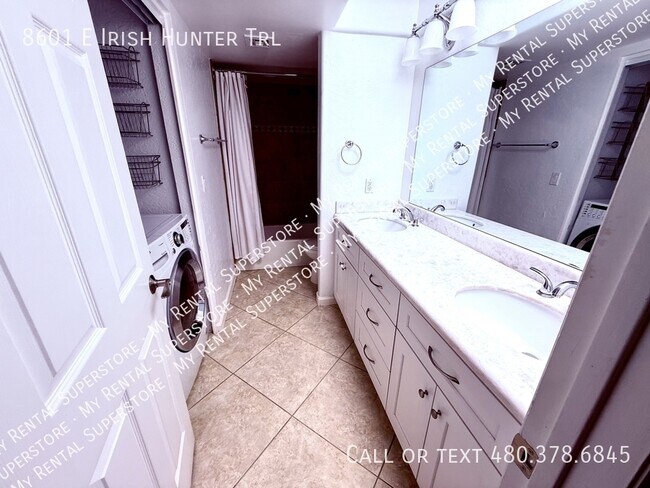 Building Photo - 8601 E Irish Hunter Trail
