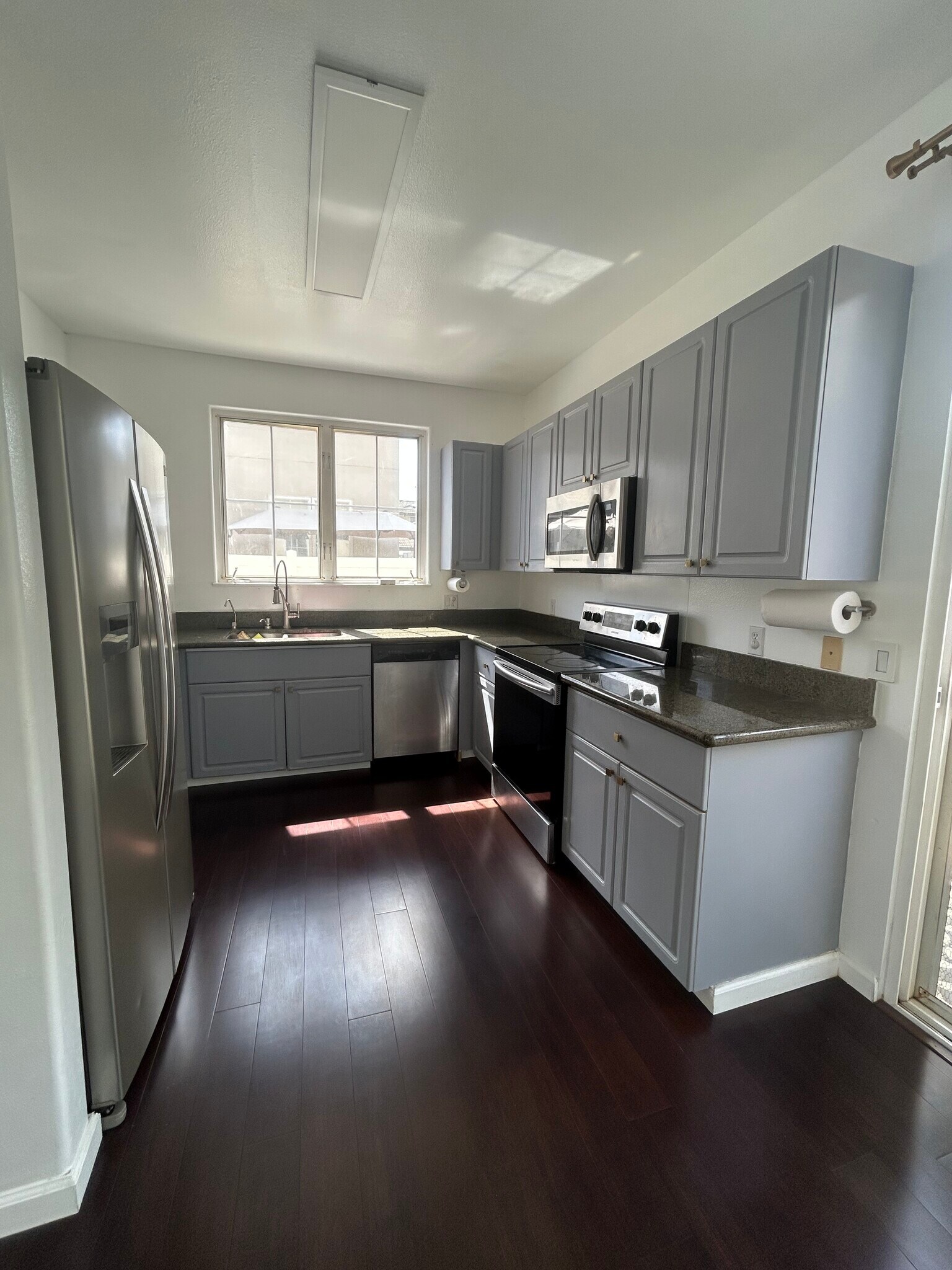 Building Photo - 91-1043-1043 Mamaka St