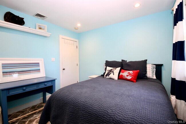 Building Photo - 28 Old Trail Rd