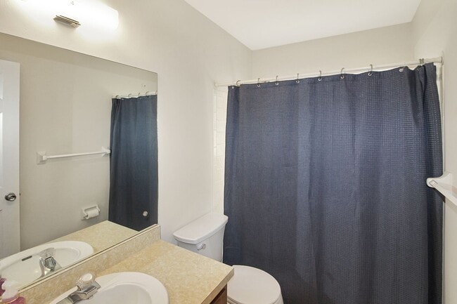 Building Photo - South Venice Annual Home for Rent