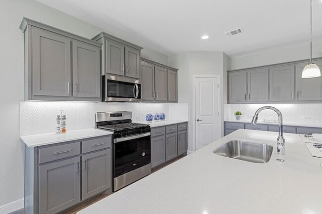 Building Photo - 14540 Caelum Dr