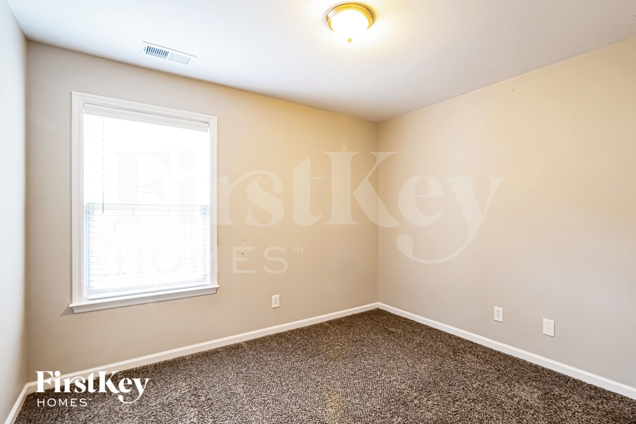 Building Photo - 8963 Buck Run Ct