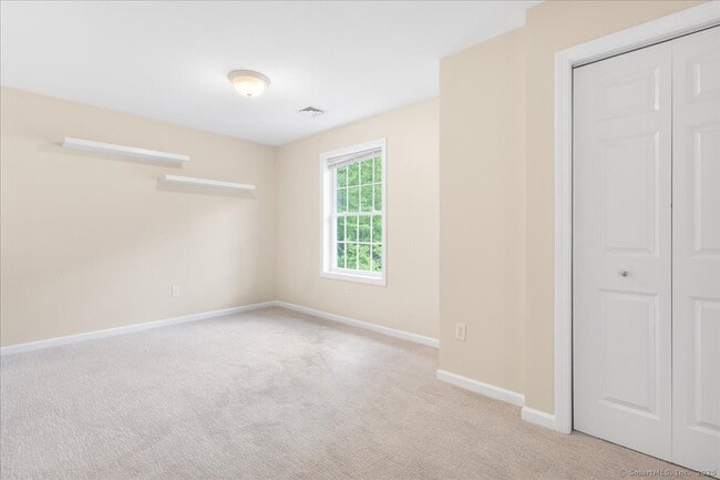 Building Photo - 67 Corning Rd