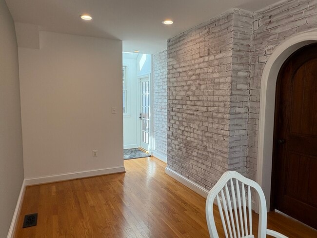 Building Photo - 4726 Sedgwick St NW