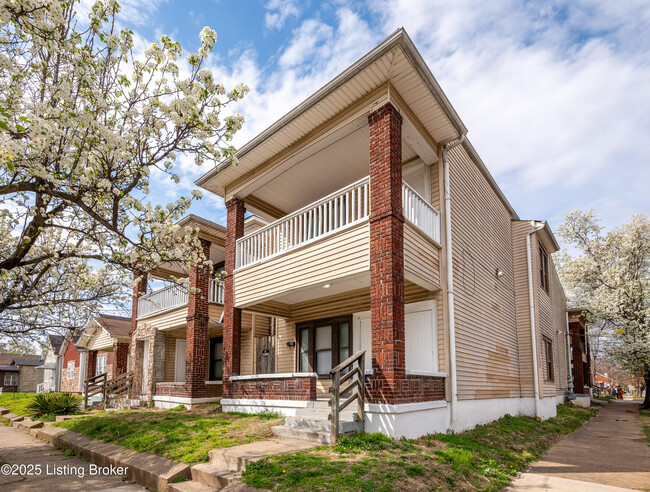 Primary Photo - 1701 Hale Ave