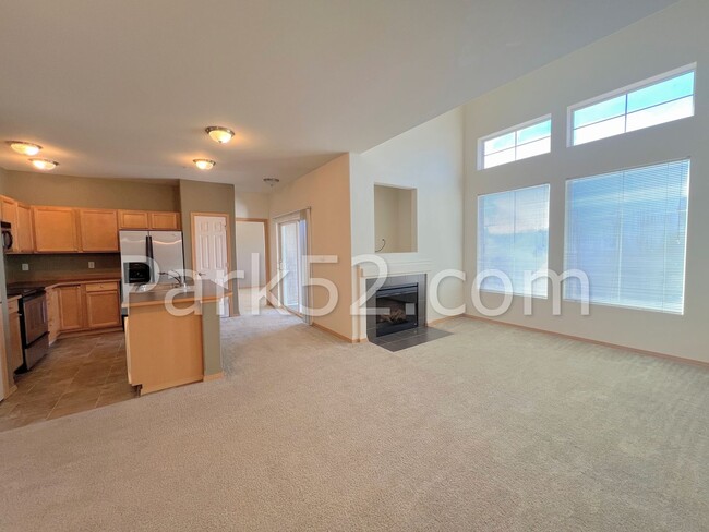 Building Photo - 2 Bedroom Condo in DuPont