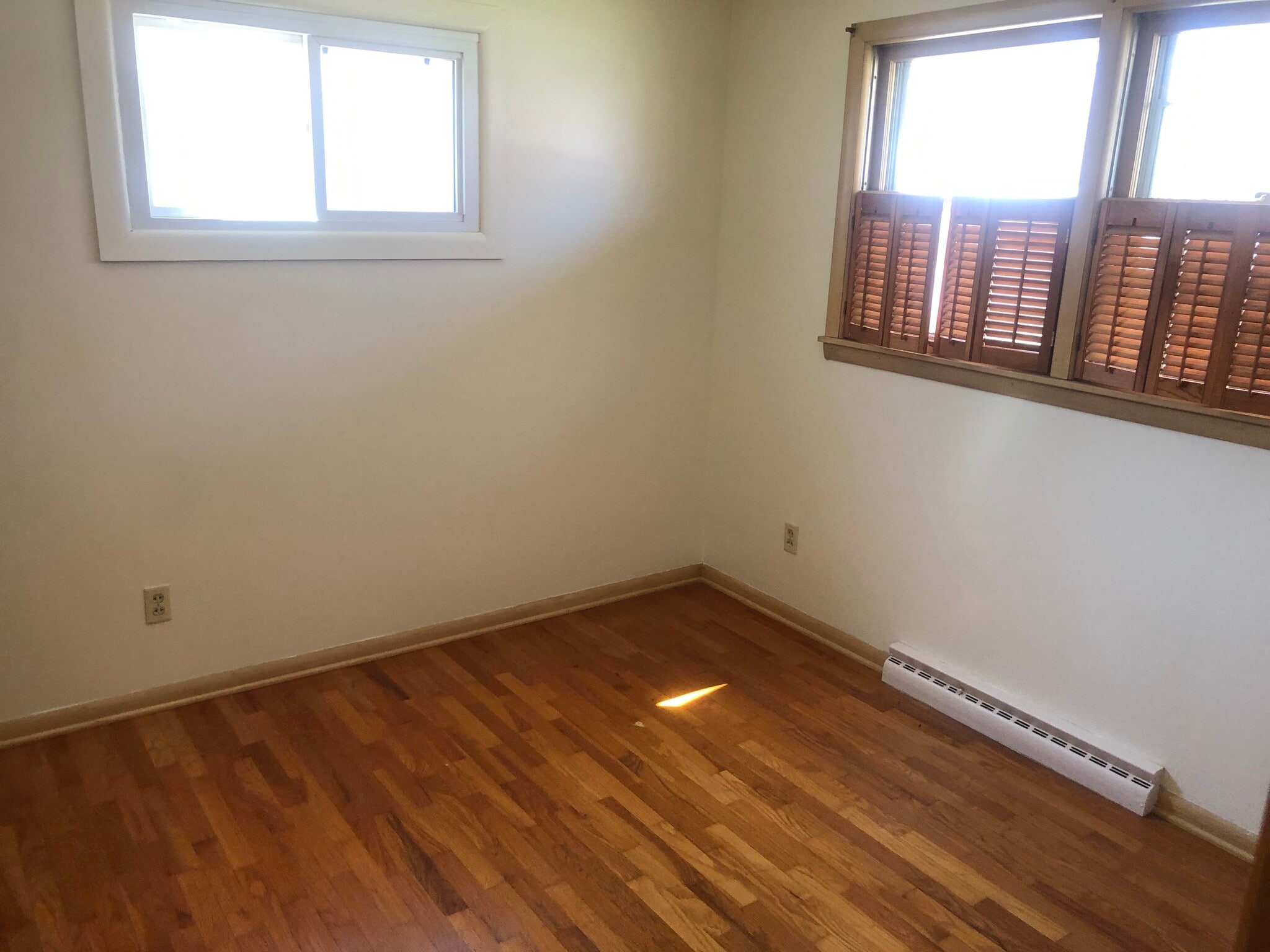 Bedroom 2 - 4130 E Grand Ave