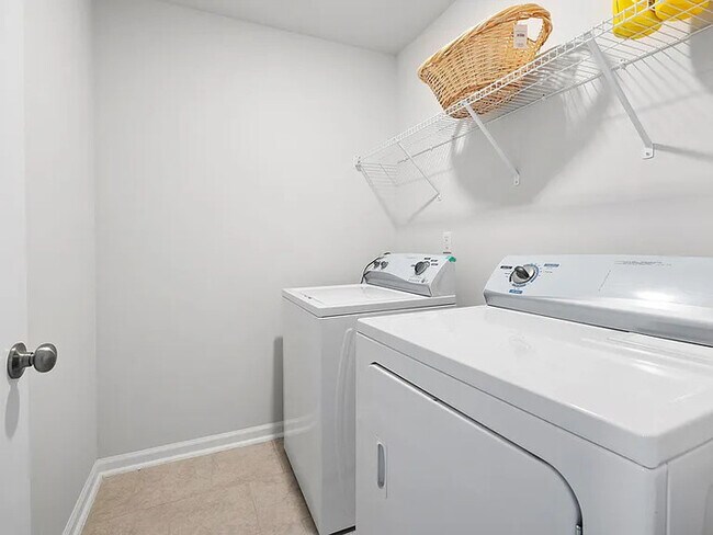 Building Photo - Lease OR Lease to Own