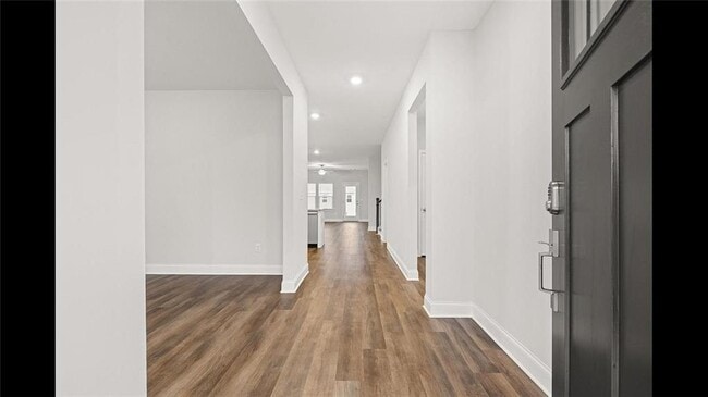 Building Photo - 3792 Oak Rdg Dr