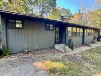Building Photo - 1651 E Hammond St
