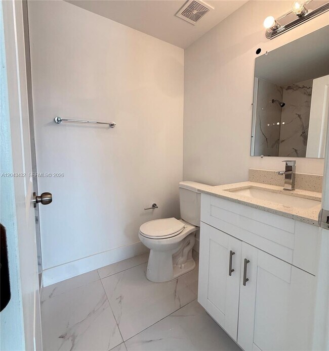 Building Photo - 450 Beacom Blvd