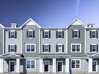 Building Photo - 1587 Syracuse Dr