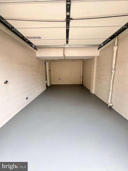 Building Photo - 1438 Boxwood Dr