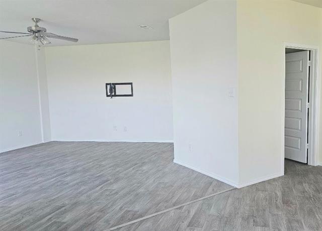 Building Photo - 1004 Waverly Dr