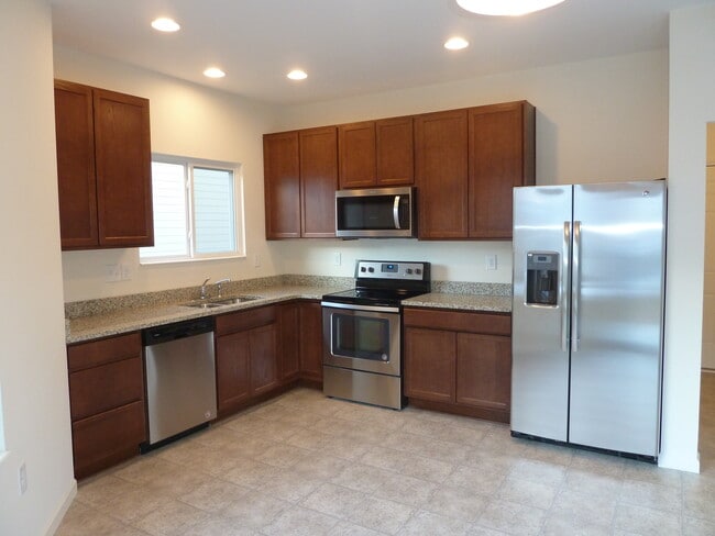 Building Photo - Beautiful Brick Home in Primrose Creek – B...