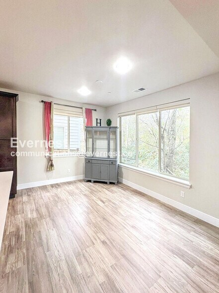 Building Photo - 14830 16th Pl W