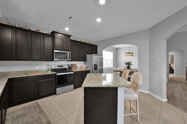 Building Photo - 22510 Red Sparrow Dr