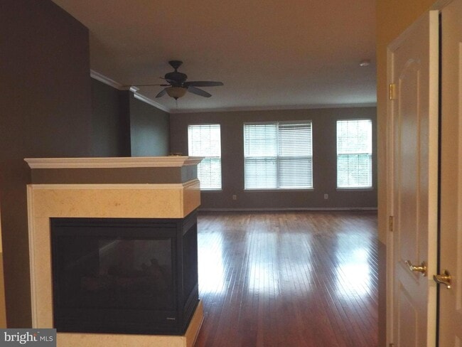 Building Photo - 22950 Rose Quartz Square