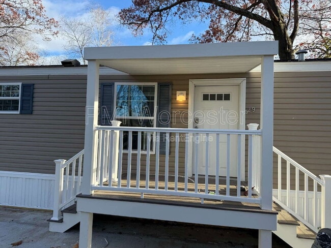 Building Photo - 29 Lachapelle St