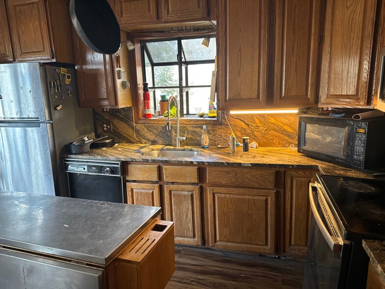 Primary Photo - 3447 County Line Rd