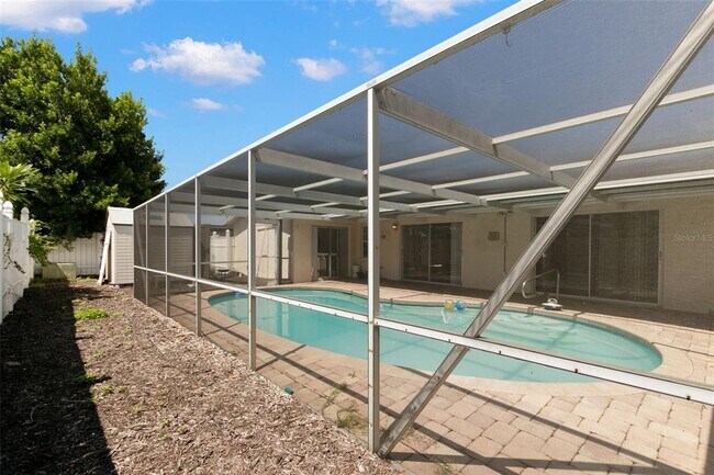 Building Photo - 7114 Parrot Dr