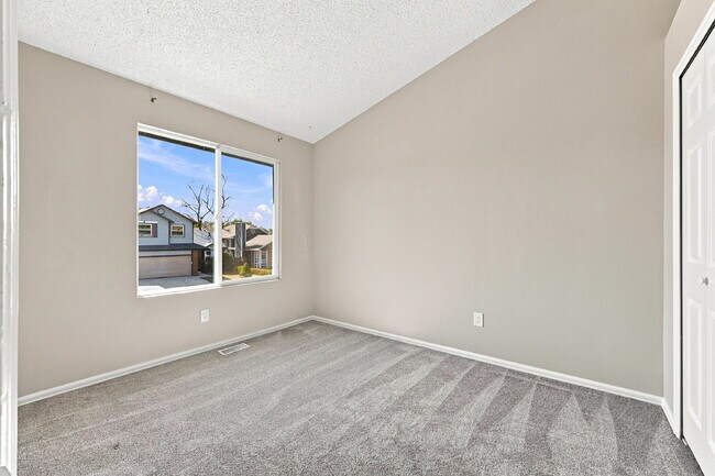 Building Photo - $2,145.95, 3-bed, 2.5-bath located in Colorado Springs with a large backyard