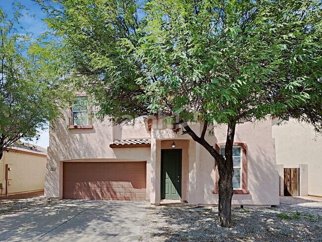 Primary Photo - 1026 E Chambers St