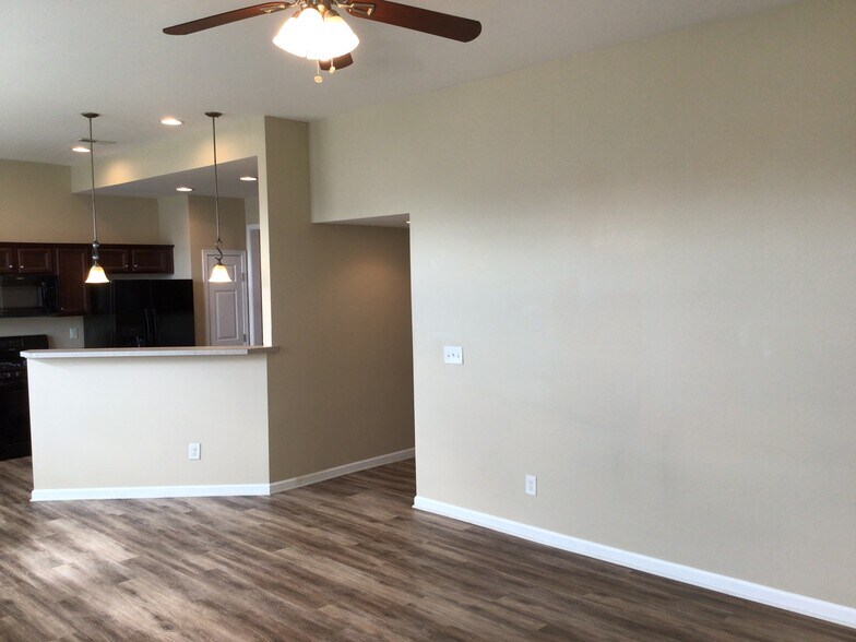 Building Photo - 2631 Cypress Oak Ln