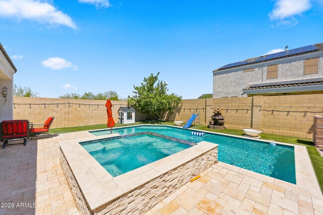 Building Photo - 12644 W Nogales Dr