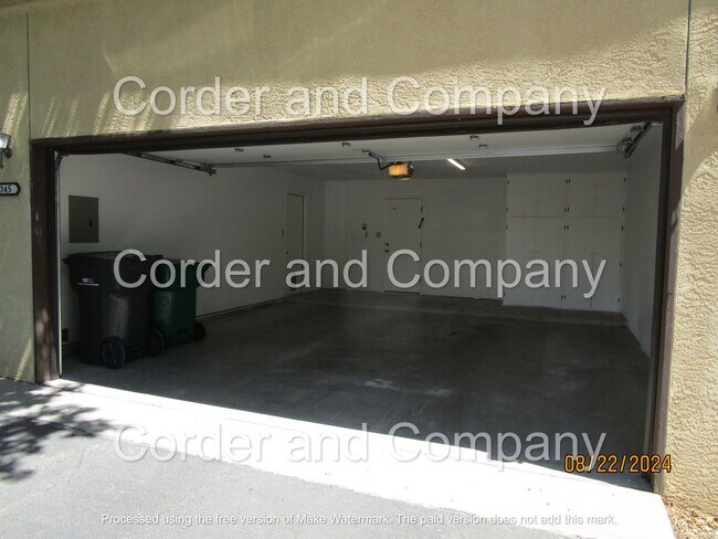 Building Photo - Cute 2 Bedroom, 2 Bathroom, 2 Car Garage and 1,562 Sq. Ft. home in 55+ Community in Rio Rancho.