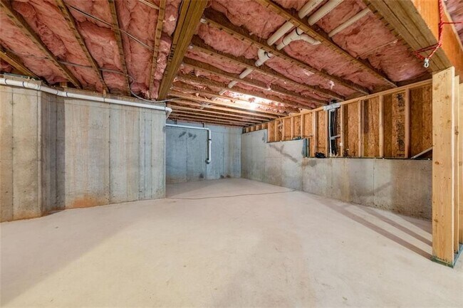 Building Photo - 226 Haney Rd
