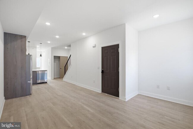 Building Photo - 2330 N 16th St