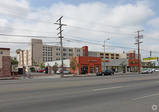 Building Photo - Colonia Corona Apartments