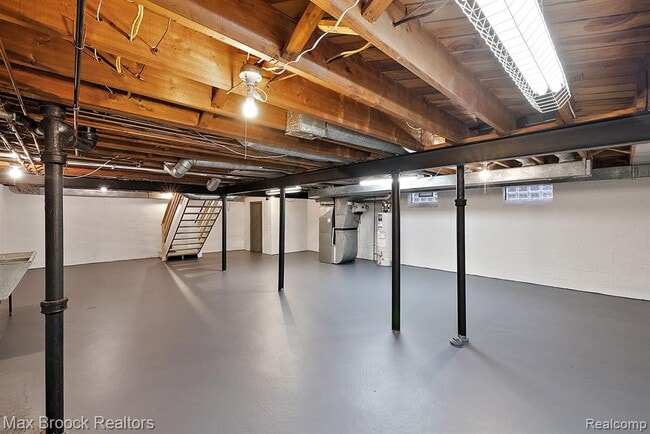 Building Photo - 810 Chestnut St