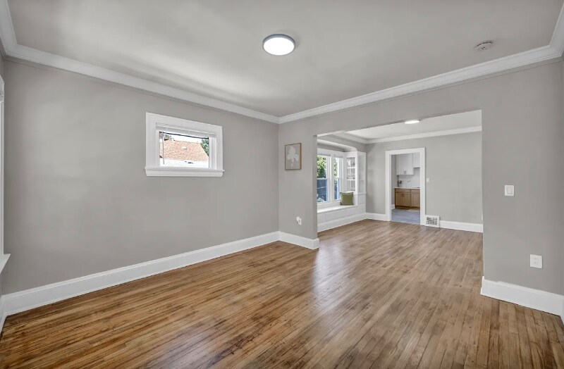 Building Photo - 11125 Melba Ave