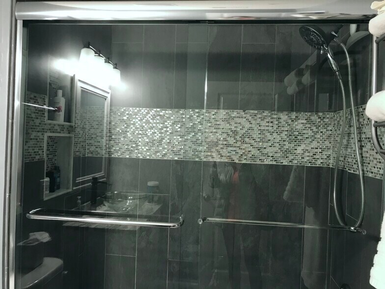 Building Photo - 154 Kyle Dr