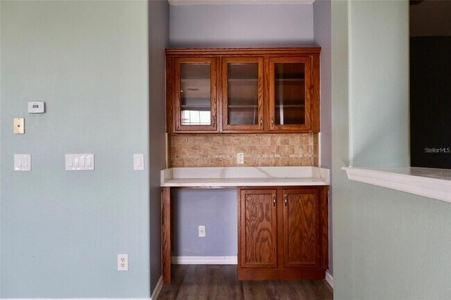 Building Photo - 369 James Cir