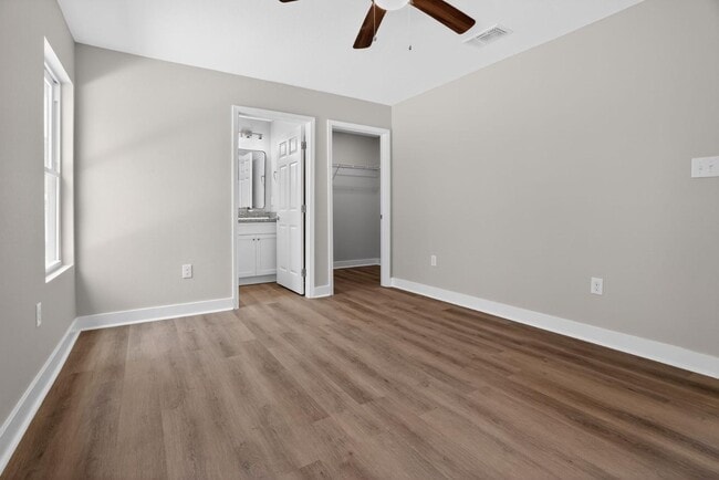 Building Photo - 7036 Tunica St