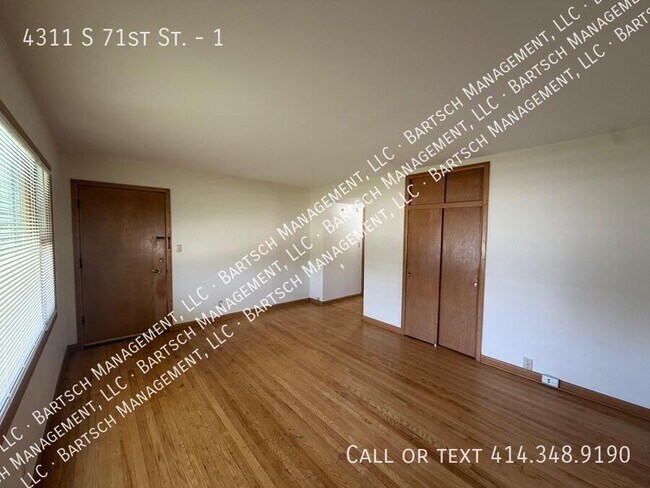 Building Photo - 4311 S 71st St