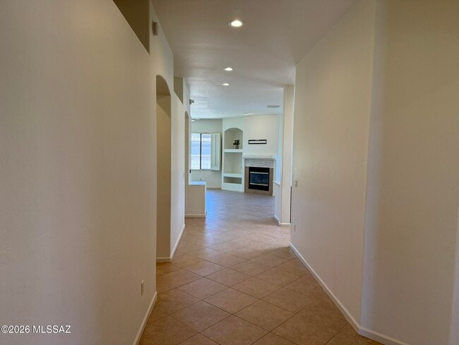 Building Photo - 5967 N Campo Abierto