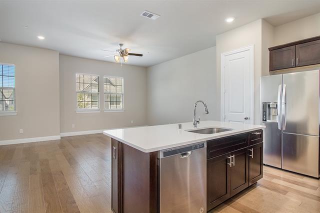 Building Photo - 315 Ferndale St