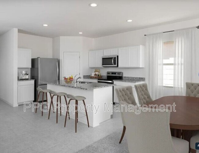 Building Photo - 20124 W Palo Verde Dr