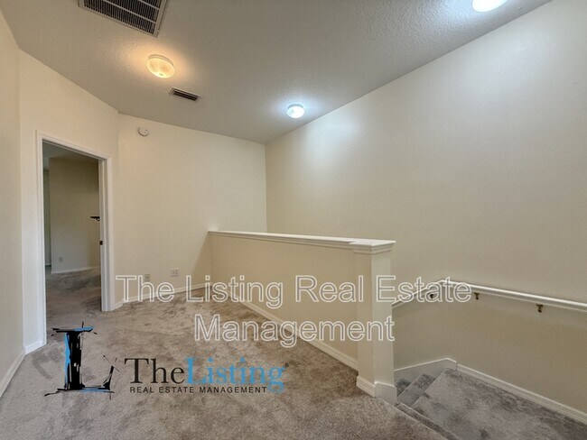 Building Photo - 4052 Alan Dr