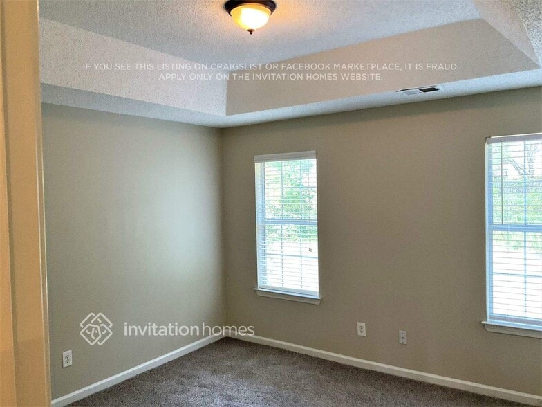 Building Photo - 3441 Riverview Chase Dr