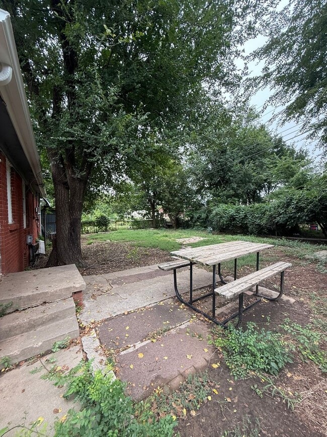 Building Photo - 2 bed/1 bath home in South Oklahoma City