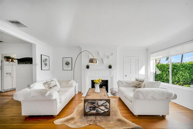 Building Photo - 540 SW 27th Rd