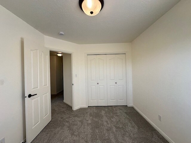 Building Photo - 800 Hamlet Cir S