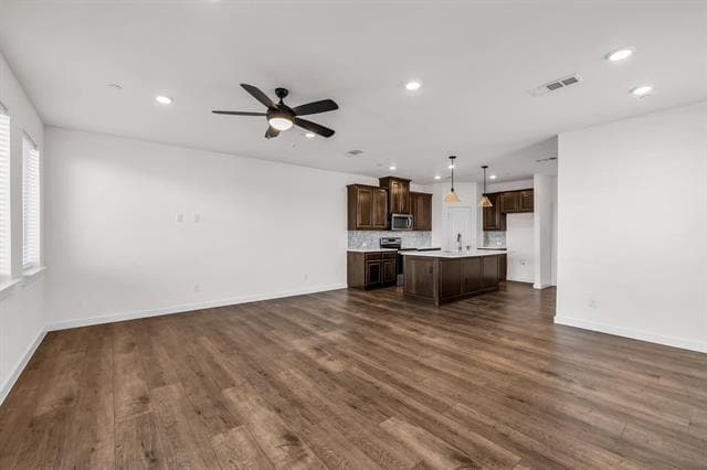 Building Photo - 7310 Concha Dr